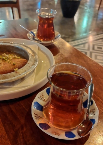 Kunafa & Turkish tea